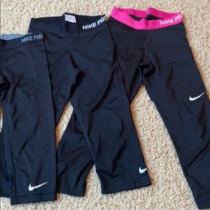 Well Loved Nike Pro Capri Workout Pants